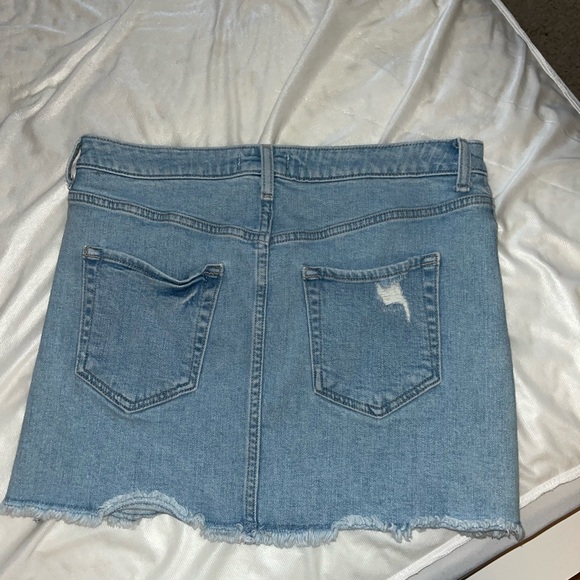 I never wear it! great quality and never worn! - Picture 1 of 2